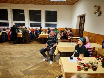 Přátelské posezení